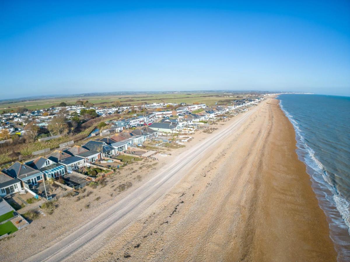 Spacious 4-Bed Beach Retreat For Families Steps From The Shore In Pevensey Bay المظهر الخارجي الصورة